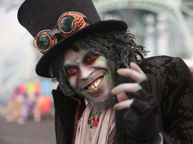 Halloween Haunt scares up a good time at Kings Island